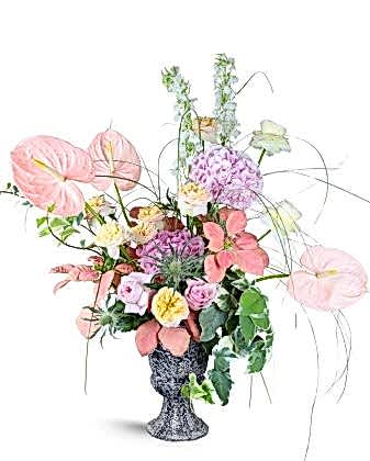 Pastel Poetry Sanatsal Çiçek Aranjmanı